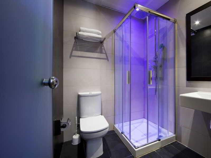 Bcn Ramblas Guest house